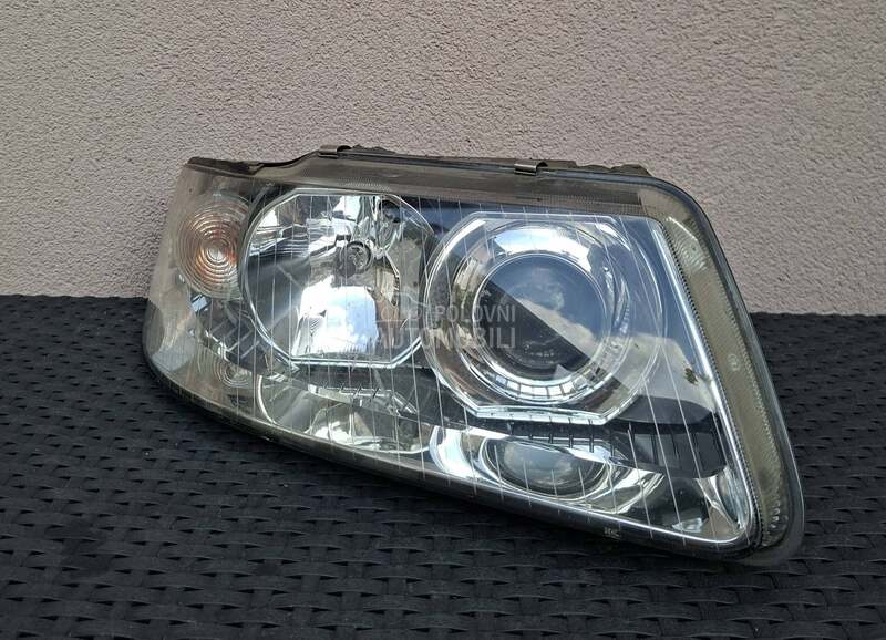Desni far za Audi A3 od 1996. do 2003. god.