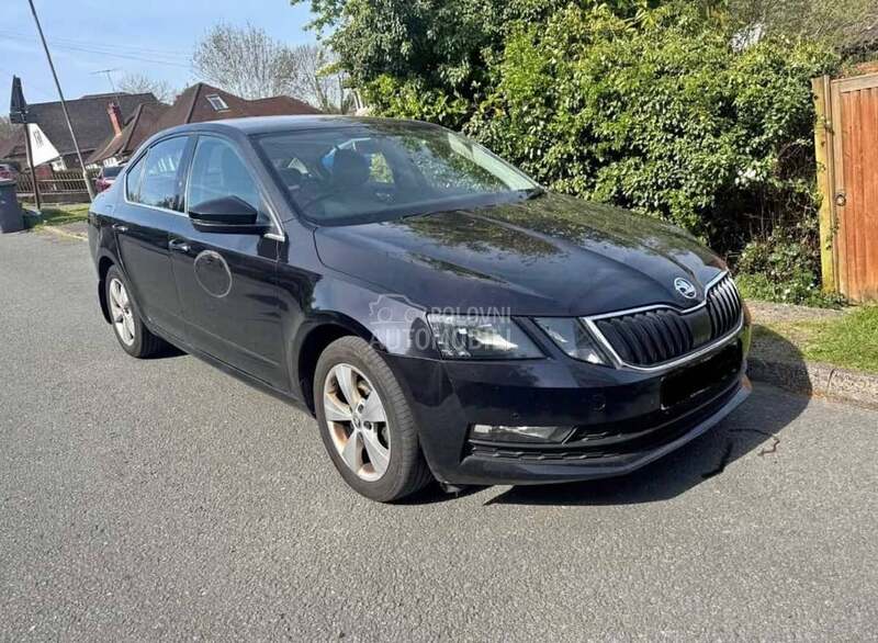 Prednji branik za Škoda Octavia od 2017. do 2020. god.