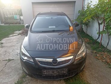 Opel Astra J, 4.400 €, 2011. Hečbek, Dizel | 1686 cm3, 251.000 km, 81kW (110 KS), Manuelni 6 brzina, 4/5 vrata, 5 sedišta, Sremska Mitrovica