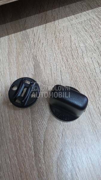 bravica plasticna za paljenje za Mitsubishi Lancer, Outlander od 2006. do 2013. god.