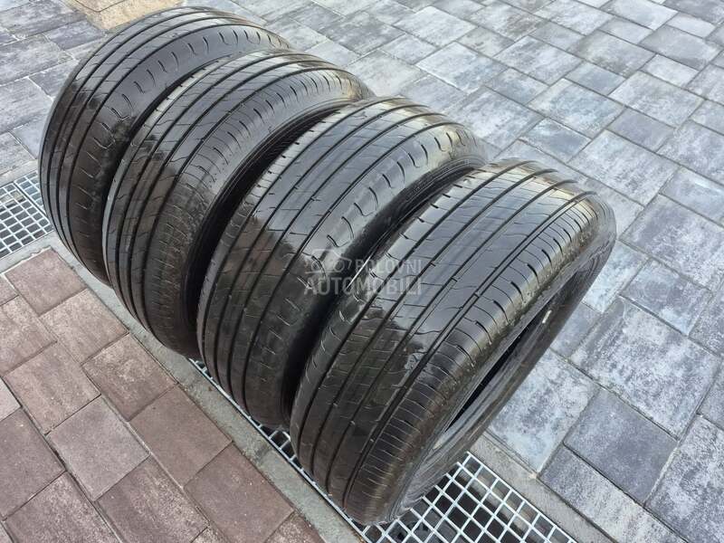 Goodyear 215/65 R17 Letnja