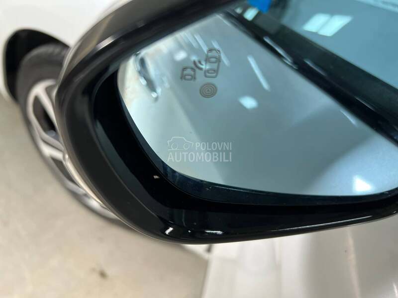 DS Automobiles 5 2015 photo 5
