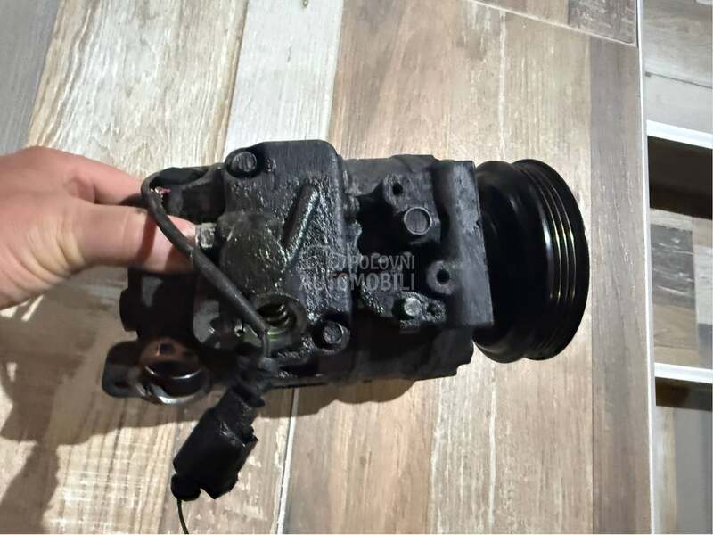 kompresor klime Desni za Audi A4 od 2002. do 2004. god.