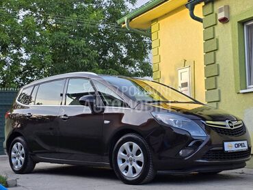 Opel Zafira 2.0 CDTI, 5.500 €, 2012. Monovolumen (MiniVan), Dizel | 1956 cm3, 228.000 km, 81kW (110 KS), Manuelni 6 brzina, 4/5 vrata, 7 sedišta, Bačko Gradište
