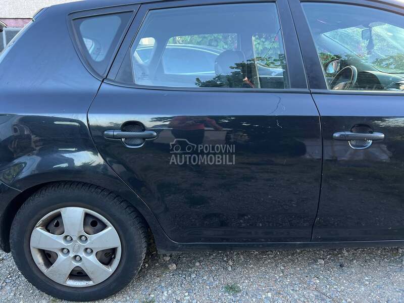 Vrata Zadnja Leva Desna za Kia cee`d od 2007. do 2012. god.
