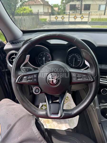 Volan za Alfa Romeo Stelvio od 2017. do 2022. god.
