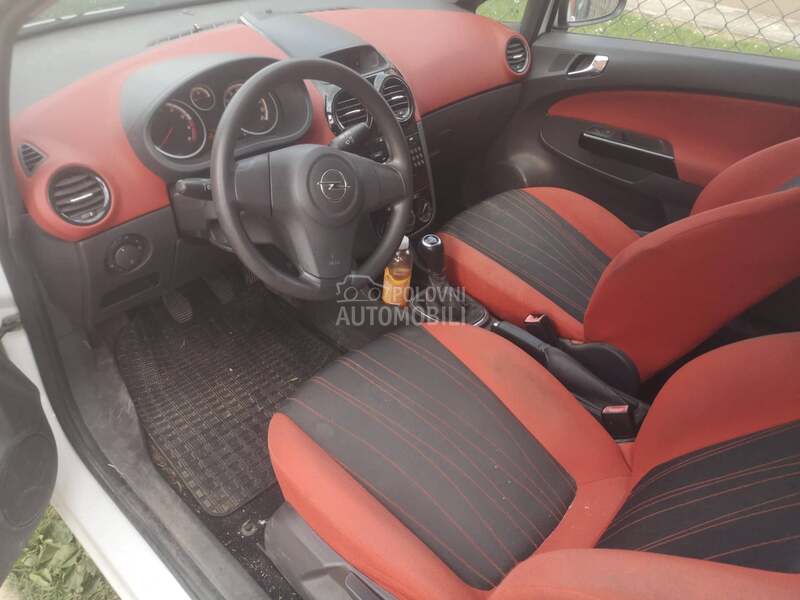 Sedišta tapaciri 3 vrata za Opel Corsa D