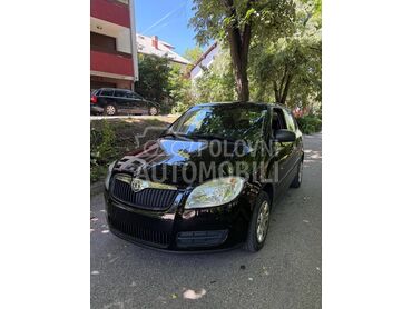 Škoda Fabia 1.2 htp Tek Servis, 3.500 €, 2009. Hečbek, Benzin | 1198 cm3, 204.000 km, 51kW (69 KS), Manuelni 5 brzina, 4/5 vrata, 5 sedišta, Beograd