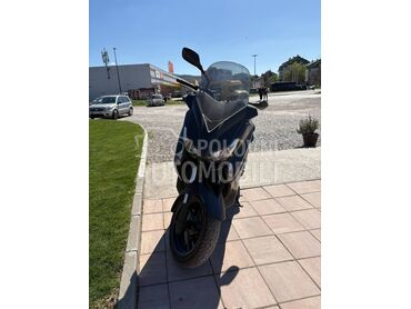 Yamaha xmax IRON MAX abs, 3.500 €, 2016. , 250 cm3, 29.000 km, 15kW (20 KS), Scooter, Niš