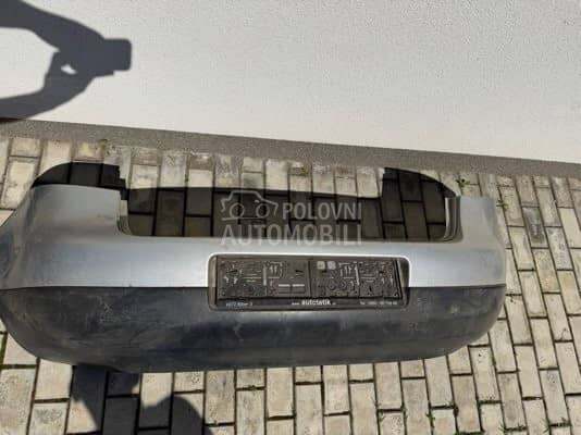 Zadnji branik za Volkswagen Golf 5 od 2004. do 2009. god.