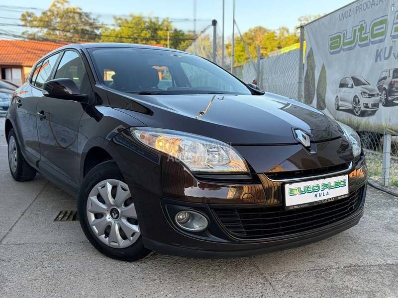 Renault Megane 2012 photo 2