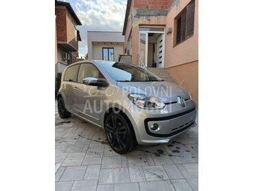 Volkswagen up!  (može zamena), 5.190 €, 2013. Limuzina, Benzin + Metan (CNG) | 1000 cm3, 144.850 km, 50kW (68 KS), Manuelni 5 brzina, 4/5 vrata, 4 sedišta, Vranje