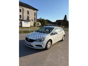 Opel Astra K 1399, 8.799 €, 2016. Hečbek, Benzin | 1399 cm3, 173.625 km, 74kW (101 KS), Manuelni 5 brzina, 4/5 vrata, 5 sedišta, Omoljica