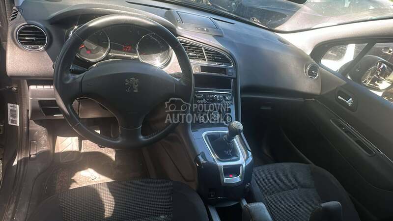 Enterijer, retrovizori za Peugeot 5008 od 2009. do 2013. god.
