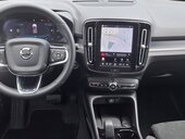 Volvo XC40 B3 Plus Dark (može zamena)
