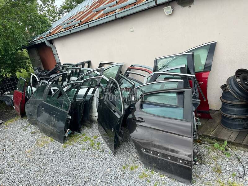 VRATA I SVI DELOVI za Peugeot 206, 207, 208 ...