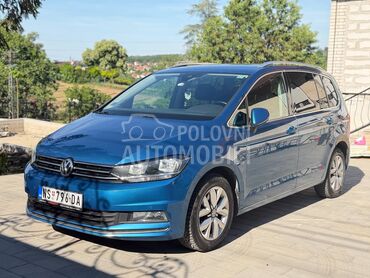 Volkswagen Touran Highline 1.6 TDI DSG, 13.200 €, 2016. Monovolumen (MiniVan), Dizel | 1598 cm3, 225.000 km, 81kW (110 KS), Automatski / poluautomatski, 4/5 vrata, 7 sedišta, Novi Sad