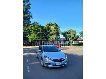 Opel Astra K  (može zamena), 8.499 €, 2017. Hečbek, Dizel | 1598 cm3, 230.000 km, 70kW (95 KS), Manuelni 6 brzina, 4/5 vrata, 5 sedišta, Novi Beograd