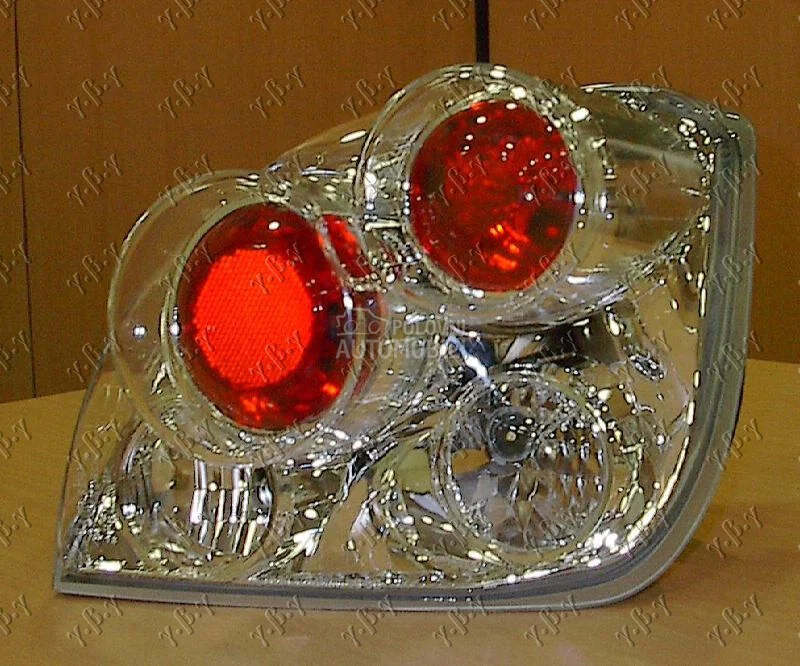 Stop svetlo za Ford Fiesta od 1996. do 2000. god.