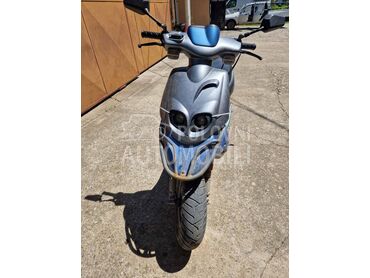 Peugeot tkrsz, 800 €, 2003. , 49 cm3, 20.500 km, 3kW (4 KS), Scooter, Vinča