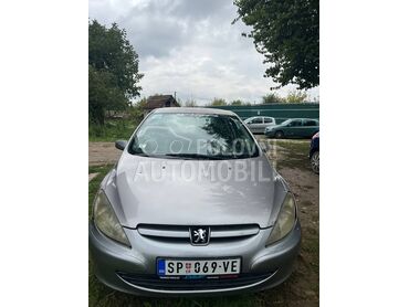 Peugeot 307 2.0 HDI, 1.300 €, 2004. Limuzina, Dizel | 1997 cm3, 300.000 km, 66kW (90 KS), Manuelni 5 brzina, 4/5 vrata, 5 sedišta, Smederevska Palanka