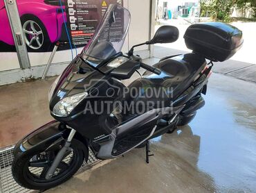 Yamaha X MAX, 1.800 €, 2006. , 124 cm3, 24.000 km, 10kW (14 KS), Scooter, Barajevo
