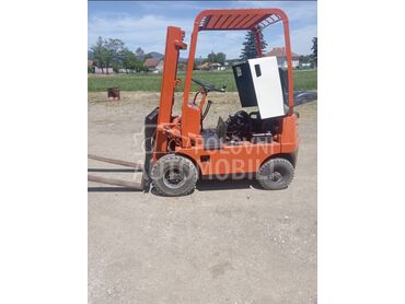 Toyota 1.5 T, 3.000 €, 1989. , Viljuškar, Benzin, 44 cm3, 44kW (60 KS), Manuelni menjač, Čačak