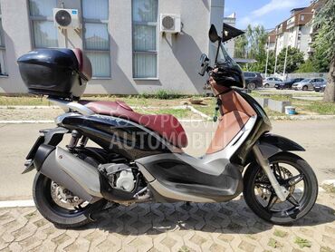 Piaggio Beverly 350 Sport ABS, 3.300 €, 2013. , 330 cm3, 40.100 km, 24kW (33 KS), Scooter, Beograd
