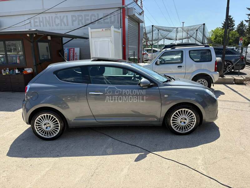 Alfa Romeo Mito 2010 photo 4
