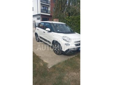 Fiat 500L CROSS (može zamena), 9.000 €, 2021. Monovolumen (MiniVan), Dizel | 1249 cm3, 200.000 km, 75kW (102 KS), Manuelni 5 brzina, 4/5 vrata, 5 sedišta, Beograd