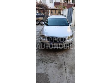 Volkswagen Passat B6  (može zamena), 3.499 €, 2006. Karavan, Dizel | 1896 cm3, 36.799 km, 77kW (105 KS), Manuelni 5 brzina, 4/5 vrata, 5 sedišta, Šabac
