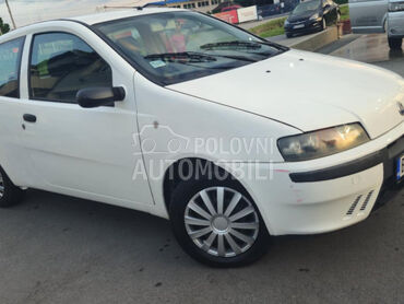 Fiat Punto 1.9 (može zamena), 900 €, 2003. Kupe, Dizel | 1900 cm3, 3.222 km, 44kW (60 KS), Manuelni 5 brzina, 2/3 vrata, 5 sedišta, Beograd