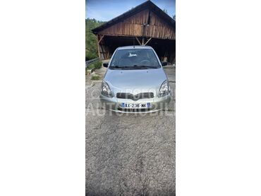 Toyota Yaris Nije carinjen, 850 €, 2003. Kupe, Benzin | 998 cm3, 166.150 km, 50kW (68 KS), Manuelni 5 brzina, 2/3 vrata, 5 sedišta, Priboj