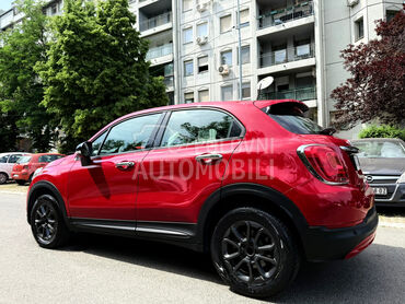 Fiat 500X 1.6b ODLIČAN, 10.990 €, 2016. Džip/SUV, Benzin | 1598 cm3, 65.000 km, 81kW (110 KS), Manuelni 5 brzina, 4/5 vrata, 5 sedišta, Zemun