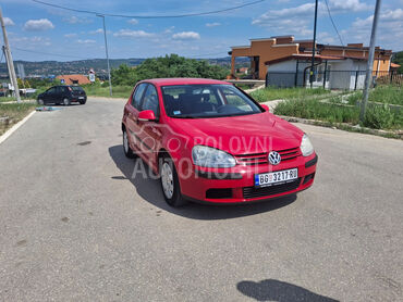Volkswagen Golf 5 1.4 (može zamena), 2.800 €, 2004. Limuzina, Benzin | 1390 cm3, 187.000 km, 55kW (75 KS), Manuelni 5 brzina, 4/5 vrata, 5 sedišta, Beograd
