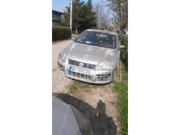 Fiat Stilo , 700 €, 2002. Hečbek, Dizel | 1910 cm3, 260.000 km, 85kW (116 KS), Manuelni 5 brzina, 2/3 vrata, 5 sedišta, Palilula