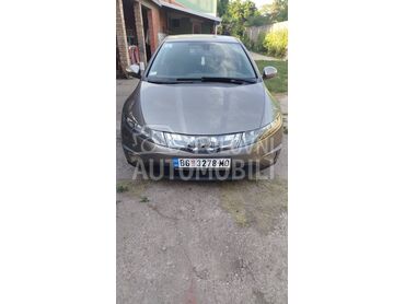 Honda Civic 1.4, 4.950 €, 2008. Hečbek, Benzin + Gas (TNG) | 1339 cm3, 187.000 km, 61kW (83 KS), Manuelni 6 brzina, 4/5 vrata, 5 sedišta, Beograd