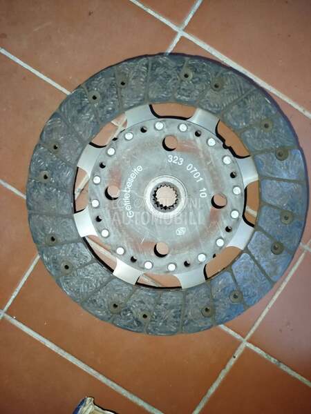 set kvacila LUK za Peugeot 207 od 2008. do 2010. god.