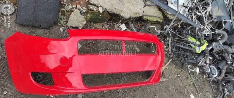Prednji branik za Fiat Grande Punto