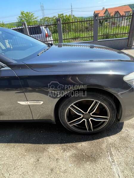 Krilo desno za BMW Serija 7 od 2009. do 2015. god.