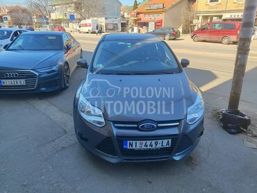 Ford Focus 1.0 Eco boost, 5.300 €, 2014. Hečbek, Benzin | 999 cm3, 160.000 km, 74kW (101 KS), Manuelni 5 brzina, 4/5 vrata, 5 sedišta, Niš
