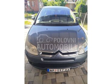 Citroen C4 , 2.200 €, 2006. Hečbek, Benzin | 1360 cm3, 219.915 km, 65kW (88 KS), Manuelni 5 brzina, 4/5 vrata, 5 sedišta, Novi Pazar