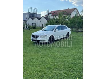 Škoda Superb , 6.600 €, 2009. Limuzina, Benzin | 1781 cm3, 249.000 km, 117kW (159 KS), Manuelni 6 brzina, 4/5 vrata, 5 sedišta, Beograd