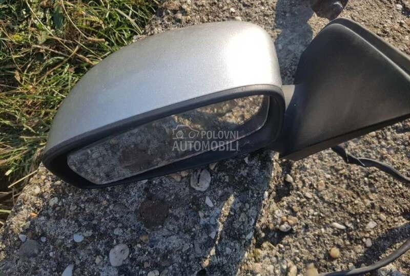 Retrovizori 5v za Fiat Stilo