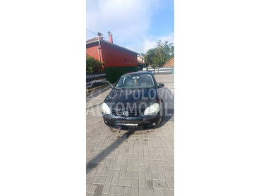 Volkswagen Golf 5 1.9 tdi, 2.700 €, 2004. Limuzina, Dizel | 1890 cm3, 420.000 km, 77kW (105 KS), Manuelni 5 brzina, 4/5 vrata, 5 sedišta, Paraćin