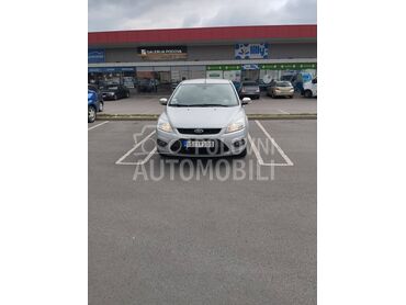 Ford Focus, 3.300 €, 2008. Hečbek, Benzin | 1596 cm3, 275.000 km, 74kW (101 KS), Manuelni 5 brzina, 4/5 vrata, 5 sedišta, Vršac
