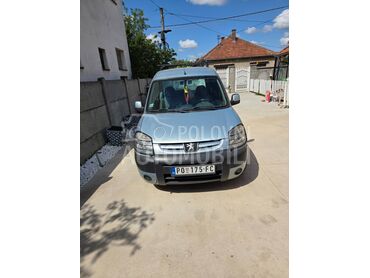 Peugeot Ranch 1.6 (može zamena), Po dogovoru, 2008. Pickup, Dizel | 1600 cm3, 22.000 km, 66kW (90 KS), Manuelni 5 brzina, 4/5 vrata, 5 sedišta, Požarevac