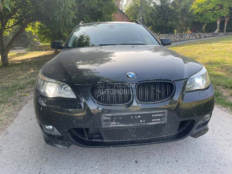 hauba crna boja e60 za BMW Serija 5 od 2003. do 2010. god.