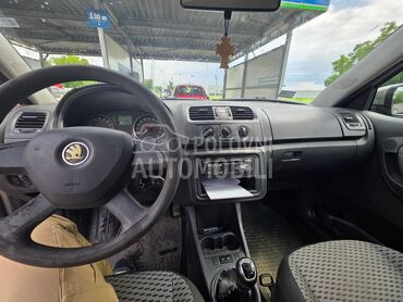 Škoda Fabia 1.6TDI, 3.000 €, 2013. Hečbek, Dizel | 1598 cm3, 337.164 km, 55kW (75 KS), Manuelni 5 brzina, 4/5 vrata, 5 sedišta, Zemun