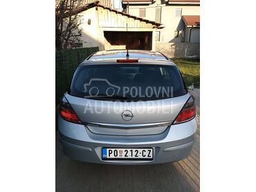 Opel Astra H A16XER, 5.500 €, 2012. Hečbek, Benzin | 1598 cm3, 75.000 km, 85kW (116 KS), Manuelni 5 brzina, 4/5 vrata, 5 sedišta, Požarevac